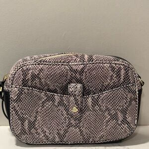 G.I.L.I Elegant Snakeskin Leather Crossbody Bag